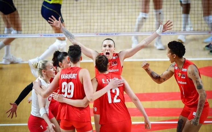Eda Erdem havalara uçurdu: Filenin Sultanları'nda flaş karar 12